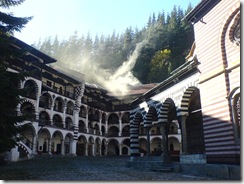 800px-Rila_monastery_-_bulgaria